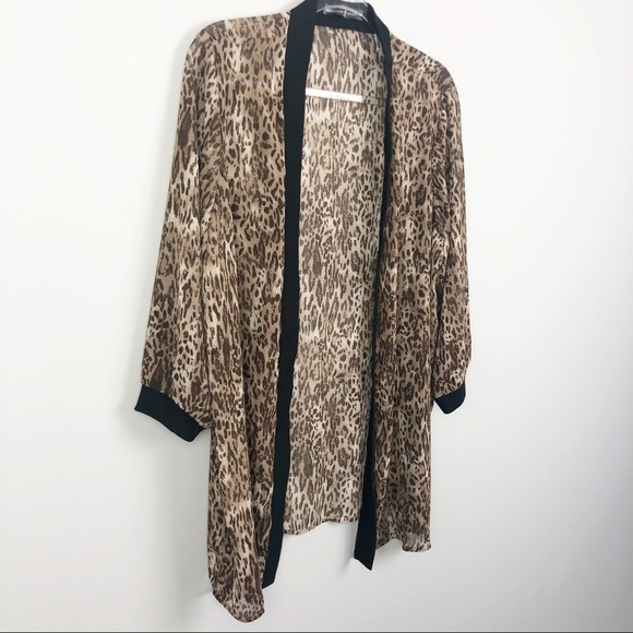Signature Collection Leopard Kimono - Picture 2 of 6